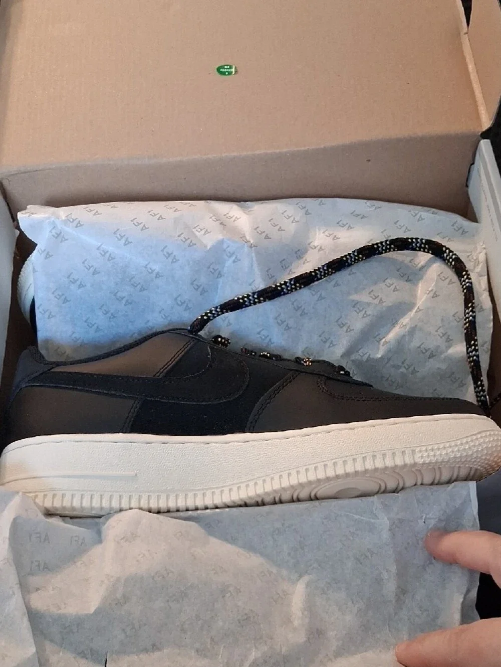Nike Air Force 1 LV8 1 (GS) Sz 7Y Black/Black/ Saturn Gold-Comet Blue New In Box